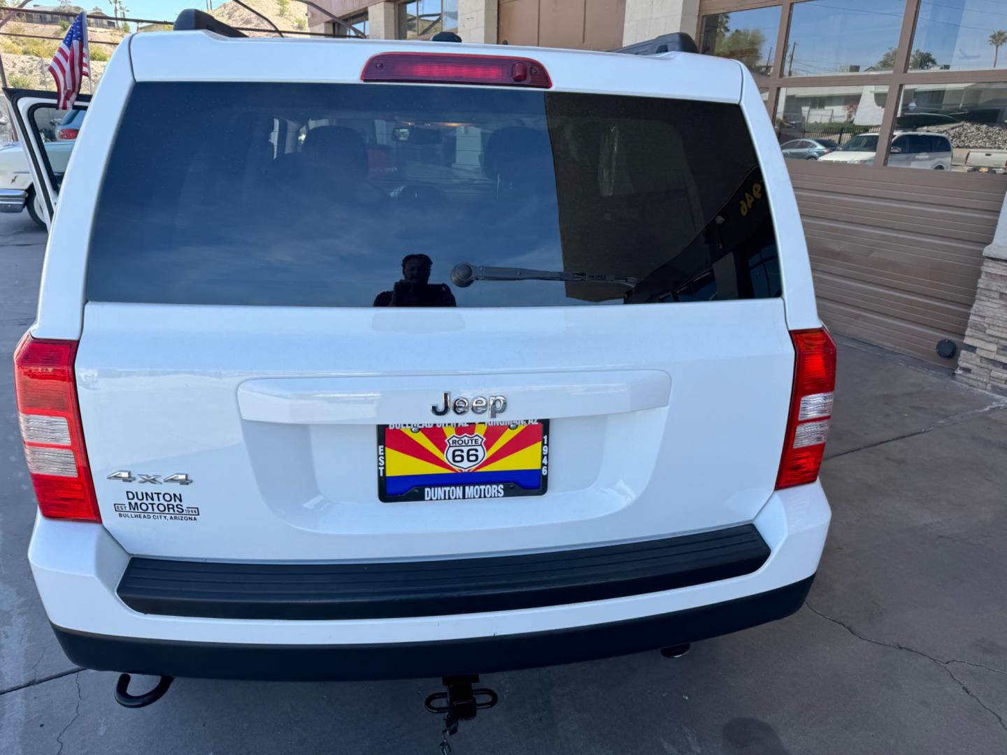 2015 White Jeep Patriot (1C4NJRBB4FD) , located at 2190 Hwy 95, Bullhead City, AZ, 86442, (928) 704-0060, 0.000000, 0.000000 - Photo#9